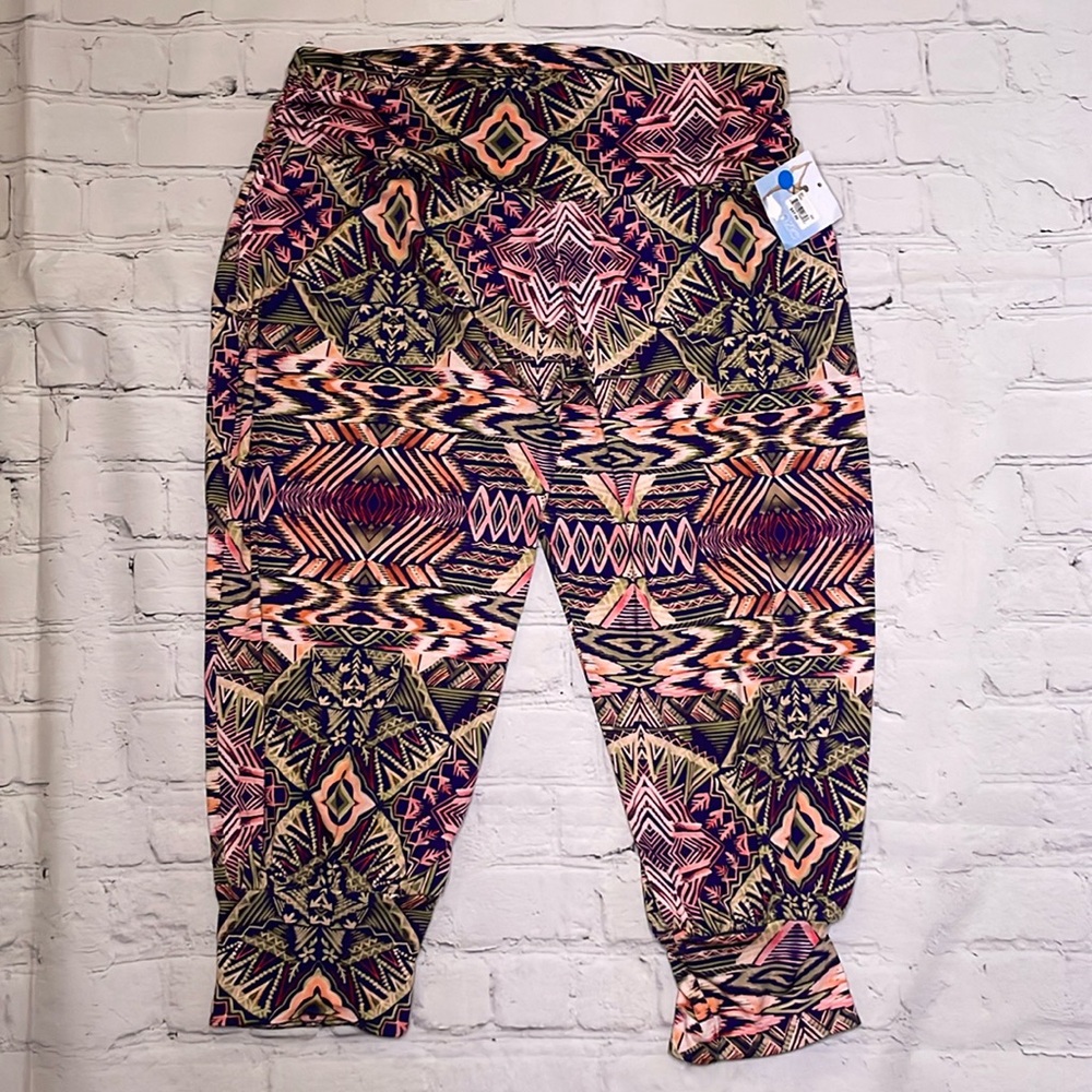 Onzie Capri Pants